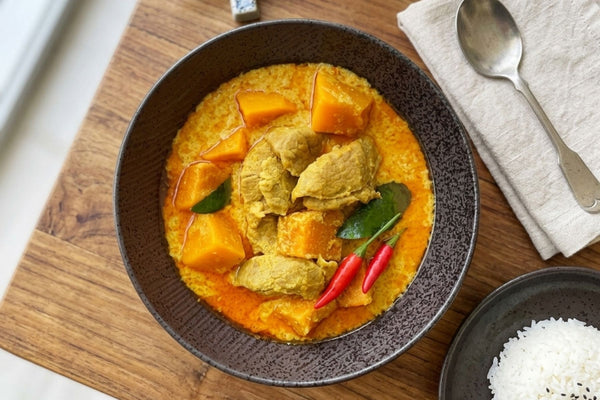 Pork and Pumpkin Thai Yellow Curry - Mae Jum Store (US)