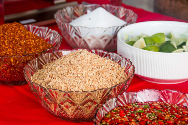 Essential Thai cuisine 4 flavours
