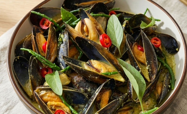 Thai Green Curry with Mussels - Mae Jum Store (US)