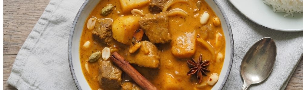 Thai Beef Massaman Curry with Potatoes - Mae Jum Store (US)